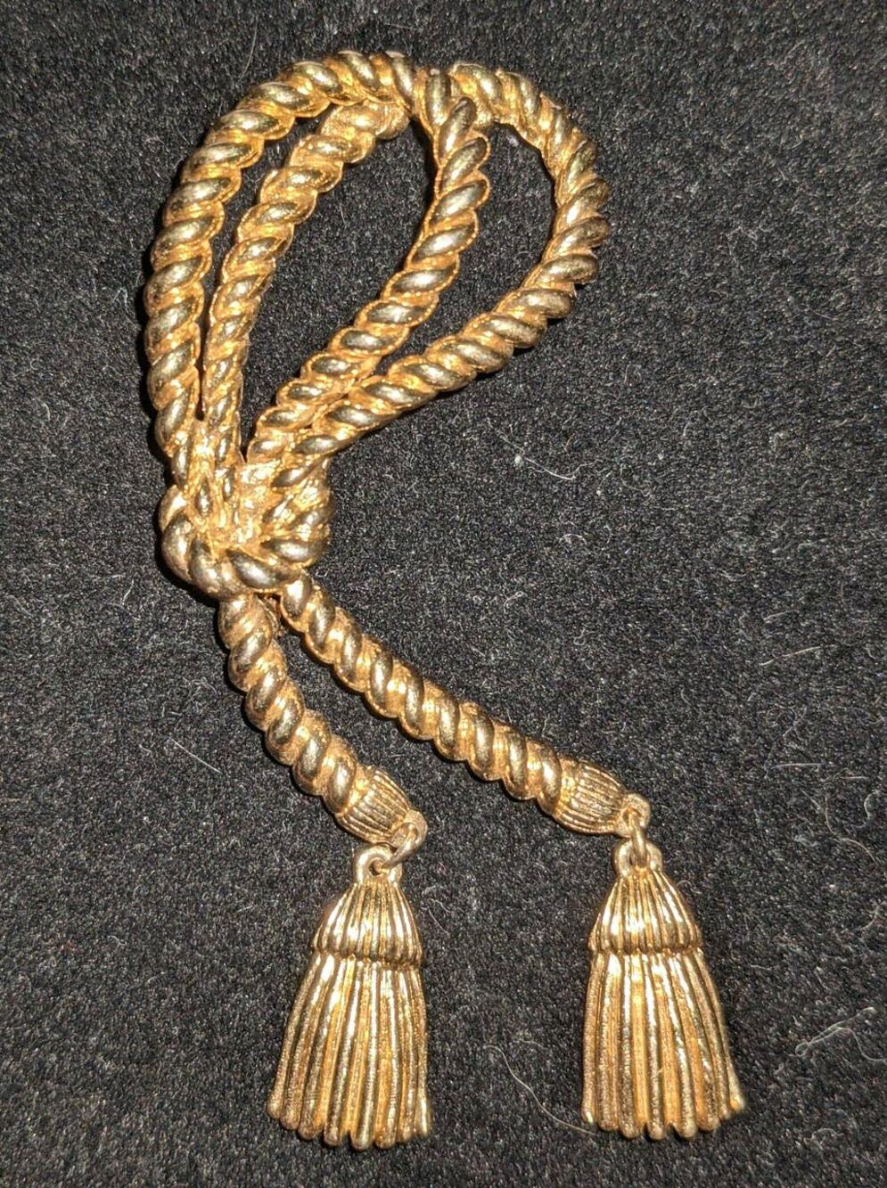 Vintage Golden Metal Rope Knot Tassel Brooch Pin Dangle Beads Charms